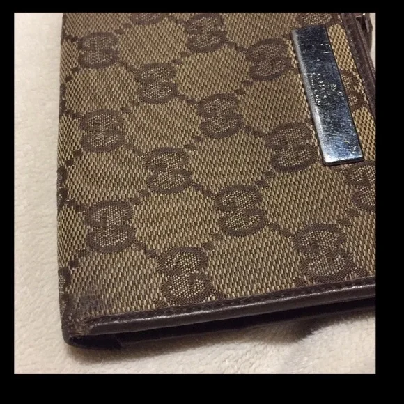 Vintage Authentic Gucci Wallet - Picture 8 of 8